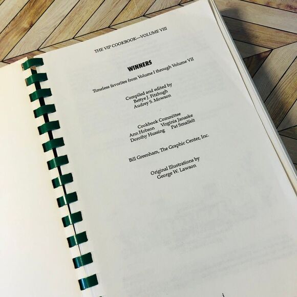 Vintage Cookbook "VIP Cookbook Winners Timeless Favorites..." 1992 - Picture 2 of 11